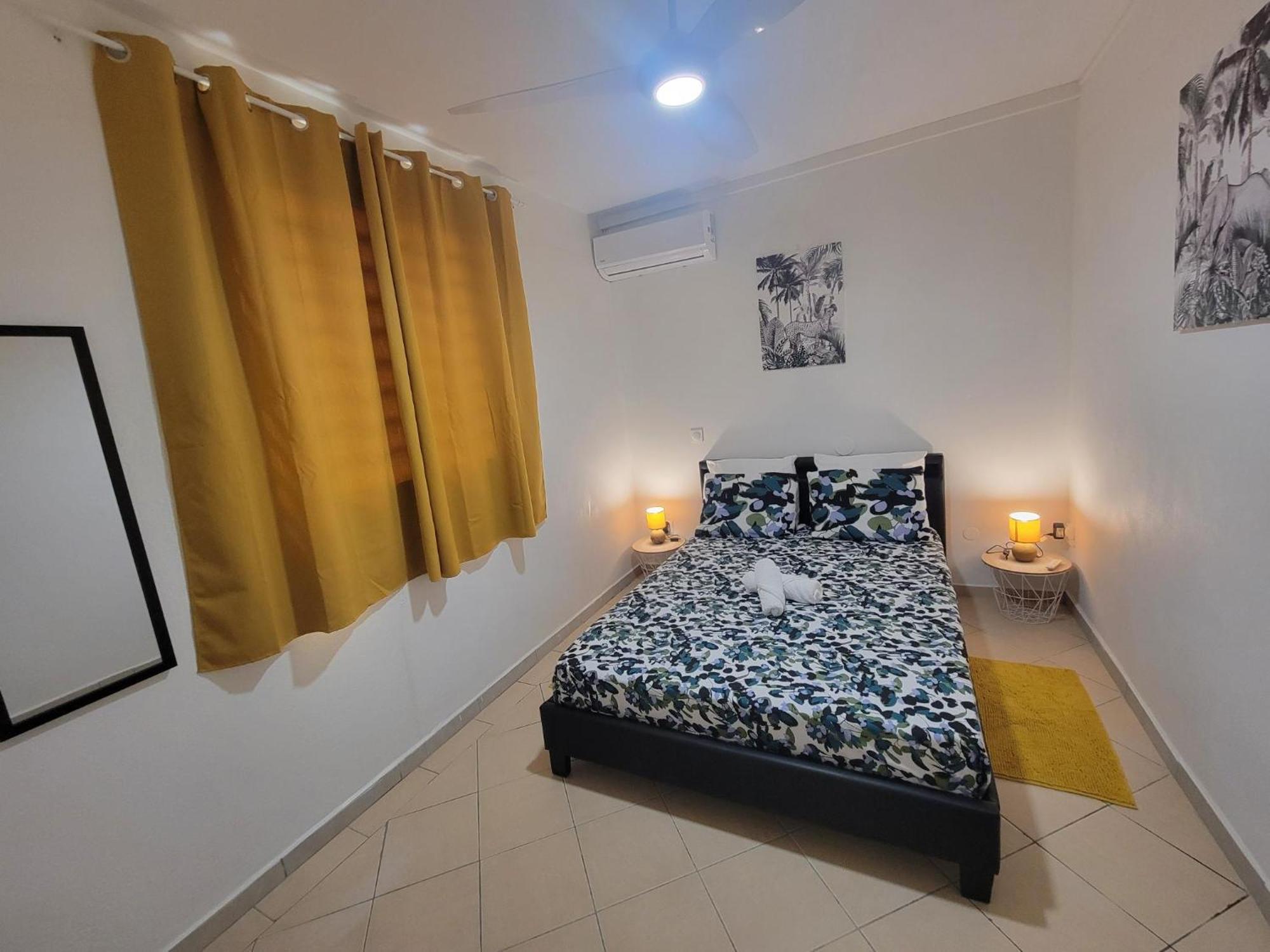 Appartement Henri Mango à Les Abymes Extérieur photo